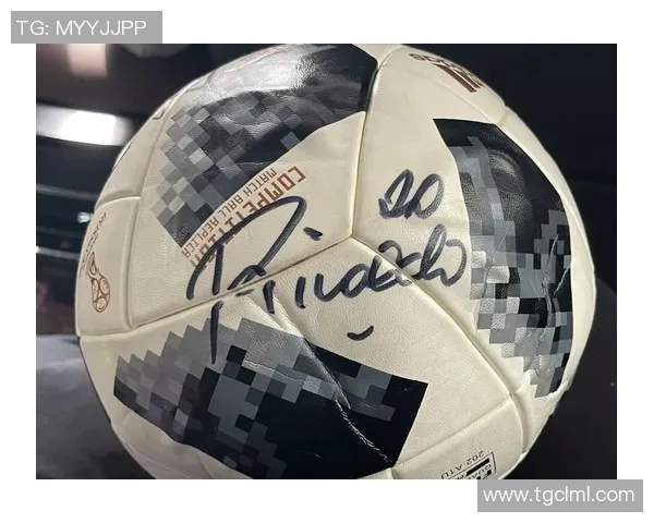 足球明星签名技巧揭秘让你轻松模仿球星签名的艺术与方法