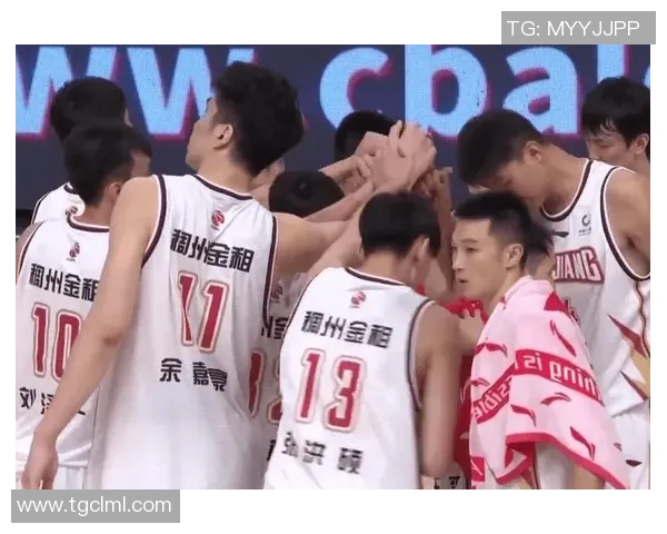 杭州羽毛球队以98分稳居奥运会积分榜首位展现强劲实力 杭州羽毛球队以98分稳居奥运会积分榜首位展现强劲实力